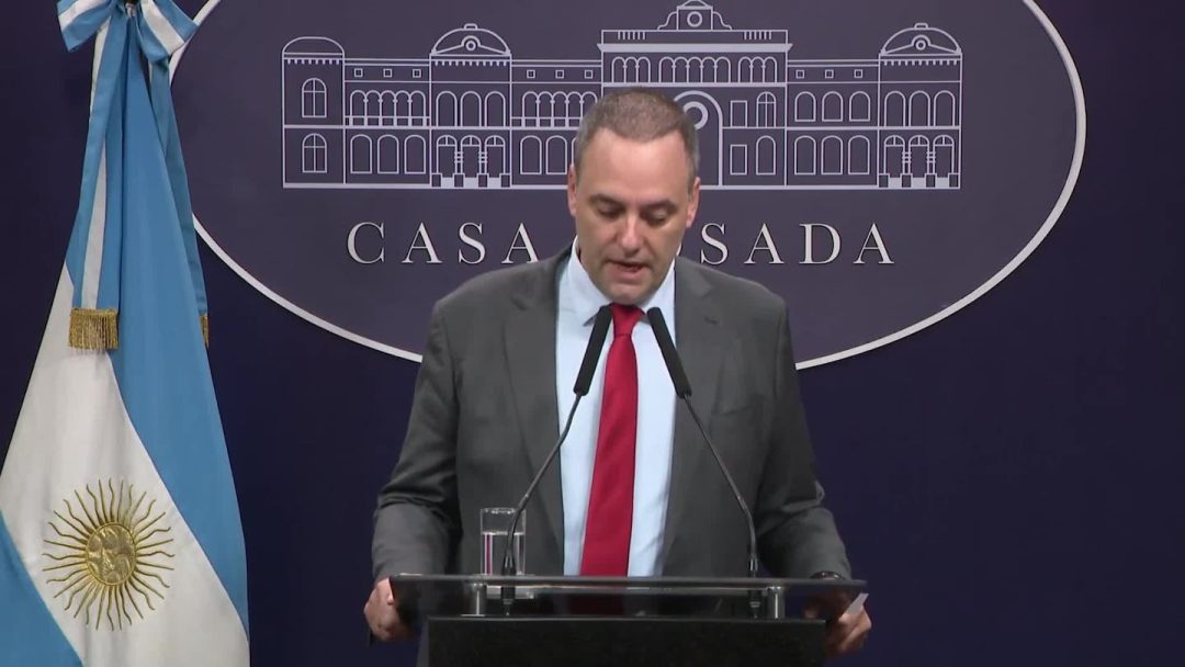 El Gobierno anunció que desclasificará los archivos vinculados al accionar de las FFAA durante la Dictadura
