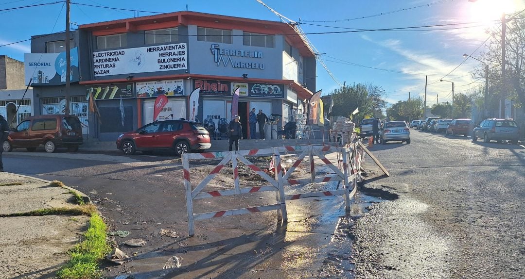 Pérdida de agua provoca daños en un comercio: “Trabajamos con un abogado para ver quien se hace cargo”