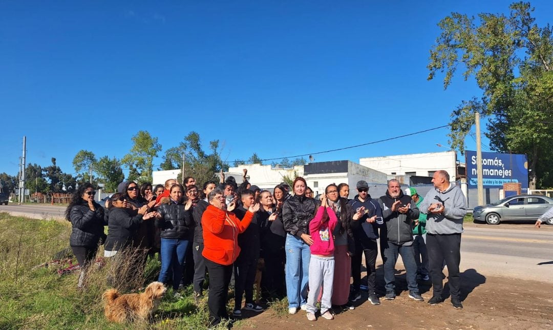 Vecinos de ocho barrios reclaman por el cambio de recorrido de la línea 519: “Nos dejaron aislados”