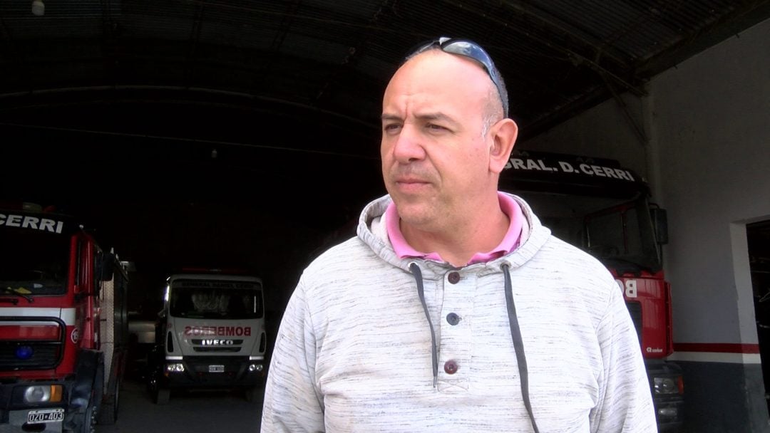 “La ropa se lava, pero la comida se termina”: el testimonio crudo de los bomberos de Cerri, a un mes del desastre