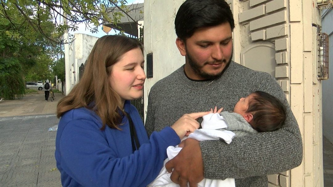 Isabella, la bebé que nació en medio del agua: una historia de vida entre la tormenta y el milagro