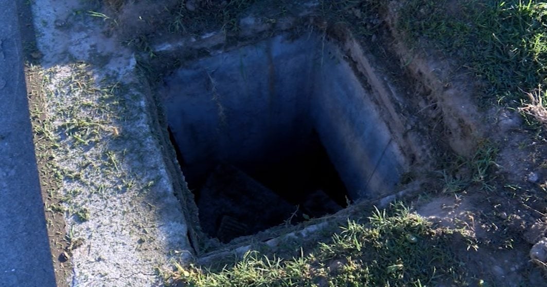 Peligro en plena calle: una joven cayó en una boca de inspección sin tapa en Urquiza y Rodríguez