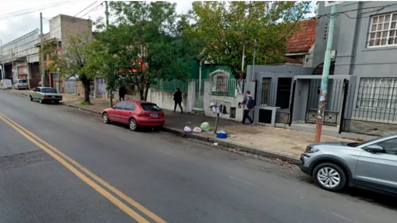 Macabro hallazgo en Morón: un hombre compró una casa, se mudó y encontró un cuerpo en el galpón