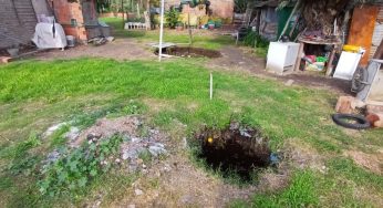 “Hay agua bajo la casa literalmente”: una pérdida de Absa afecta la estructura de una vivienda en Portal del Este