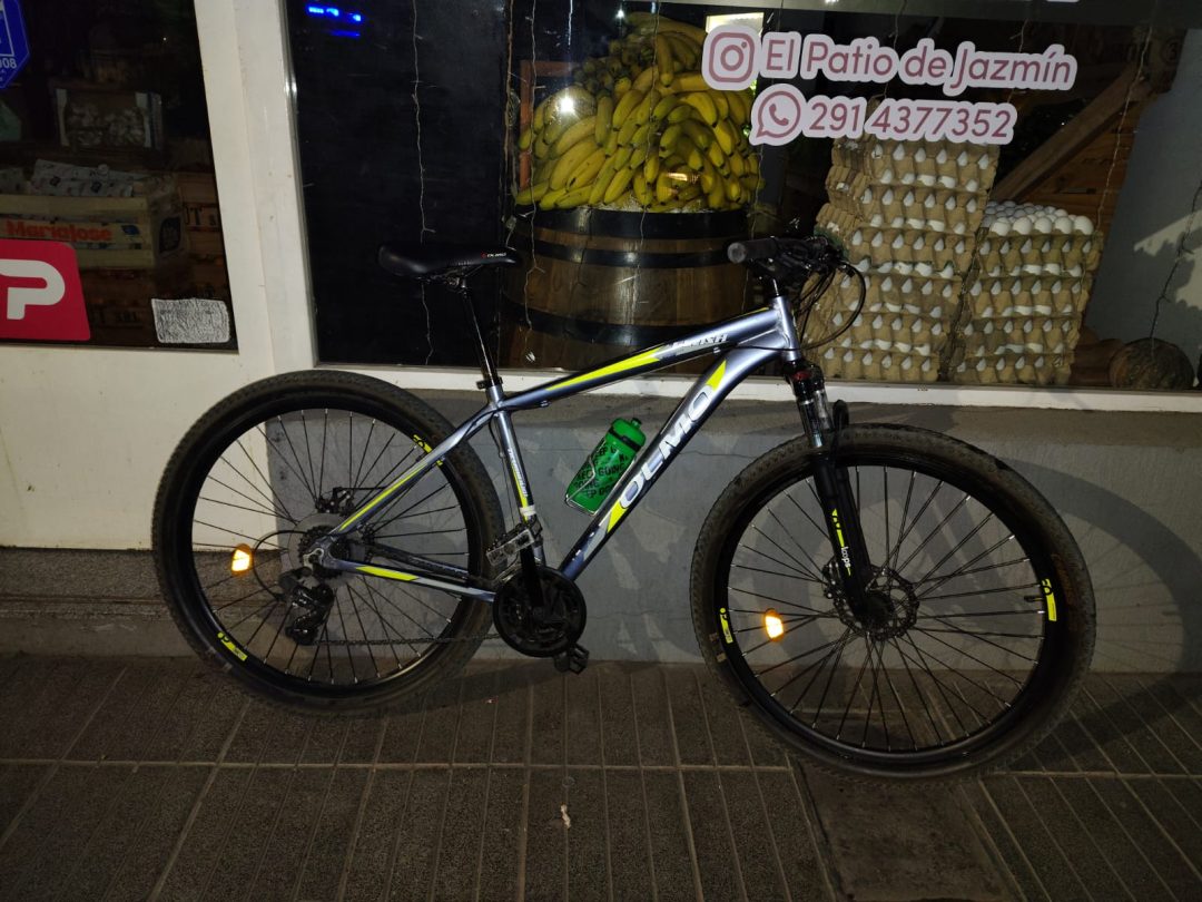 Un ciclista fue hospitalizado tras chocar contra una moto
