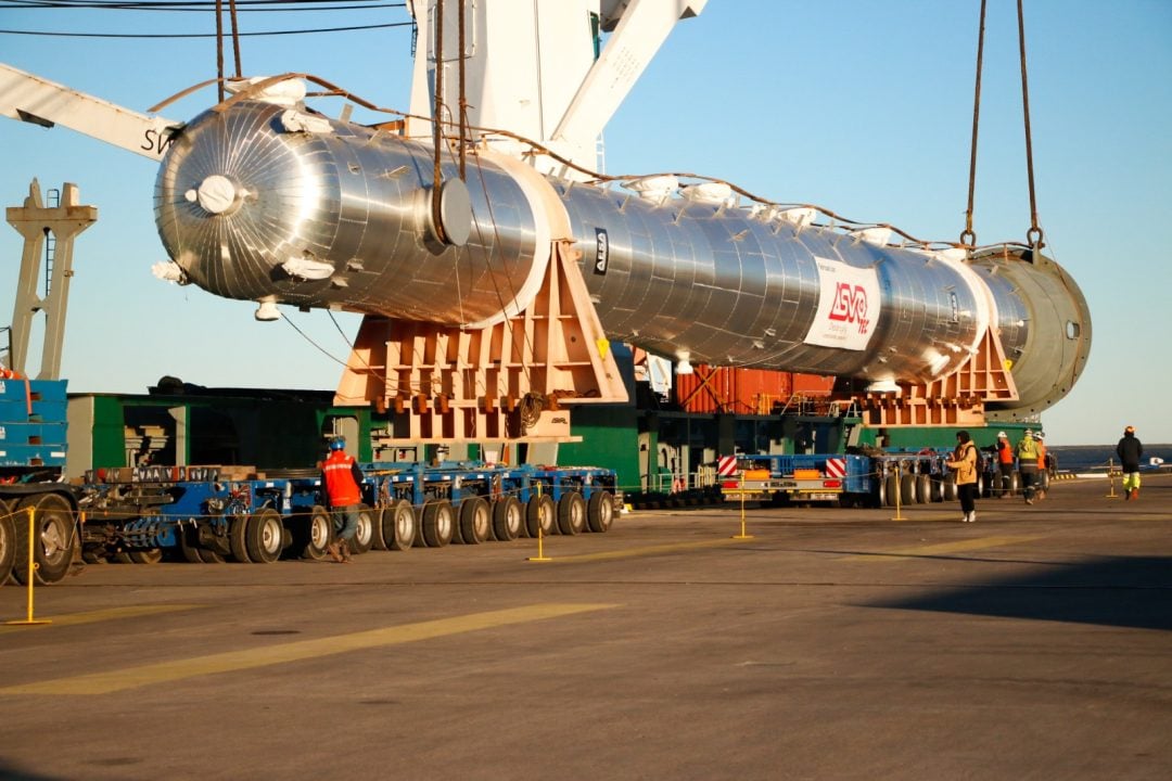 Avanzan las obras en el puerto para aprovechar el gas de Vaca Muerta
