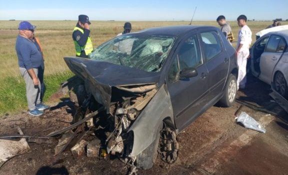 Choque frontal en cruce de Ruta 3 y Ruta 3 Vieja: al menos tres fallecidos