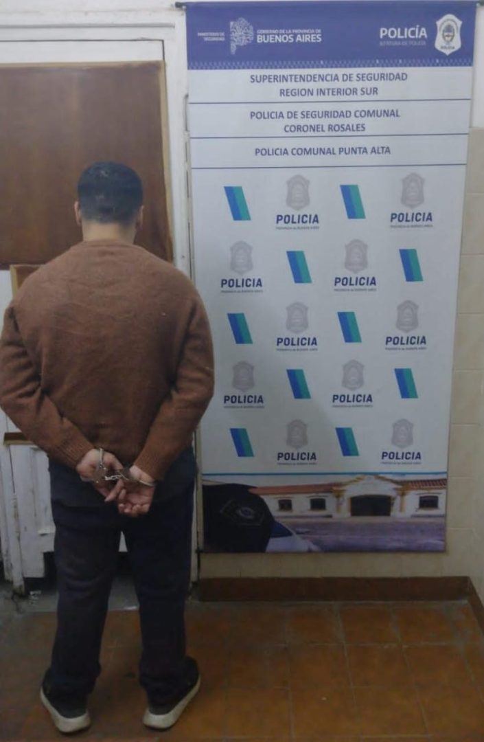 Tras robar en compañía de su hijastro quedò detenido