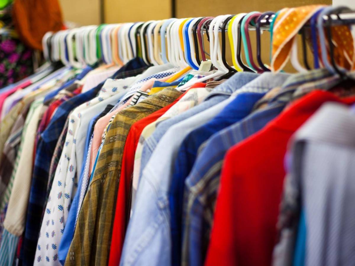 La ropa en Argentina es 40% más cara que en la región: la baja de aranceles tuvo un impacto acotado en precios