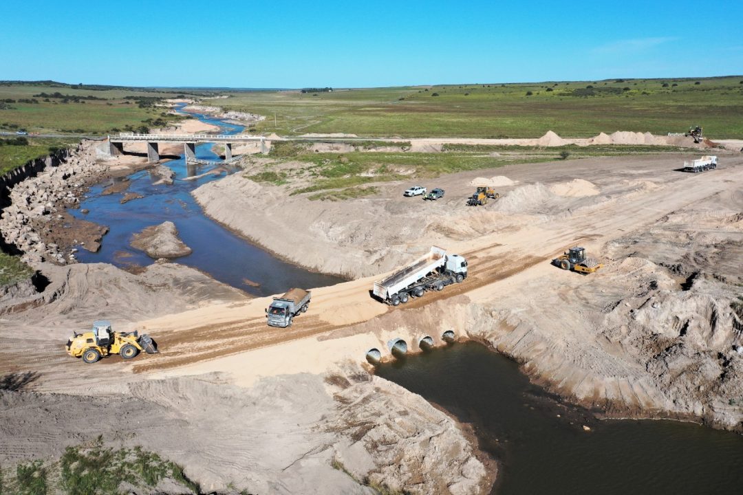 Continúan los trabajos sobre la Ruta Nacional 35: sigue el corte total en el km 65 por tareas sobre el arroyo Chasicó