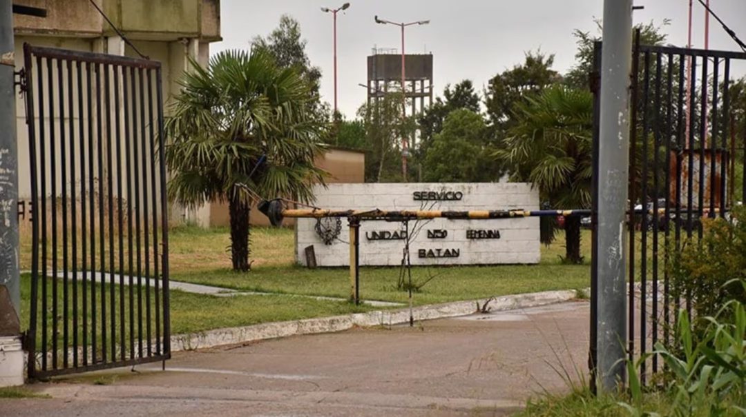 Brutal ataque en Mar Chiquita: golpeó a su pareja en la cabeza delante de su bebé de un año