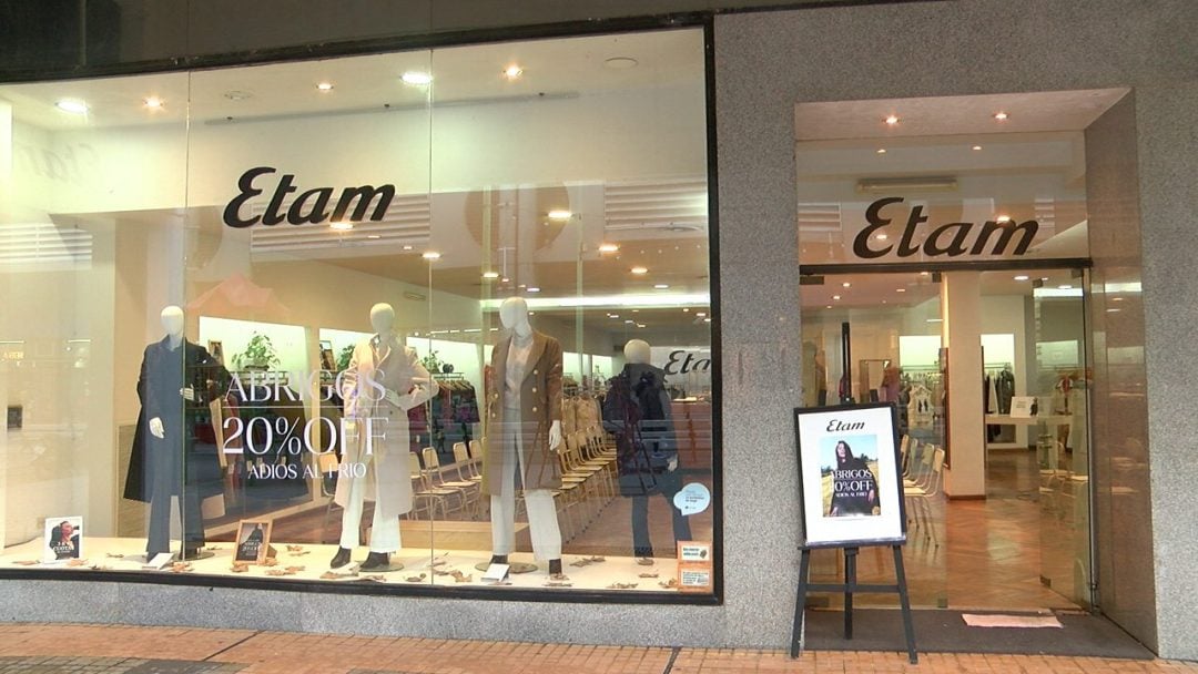 Etam celebra con un desfile único: sus clientas son las modelos