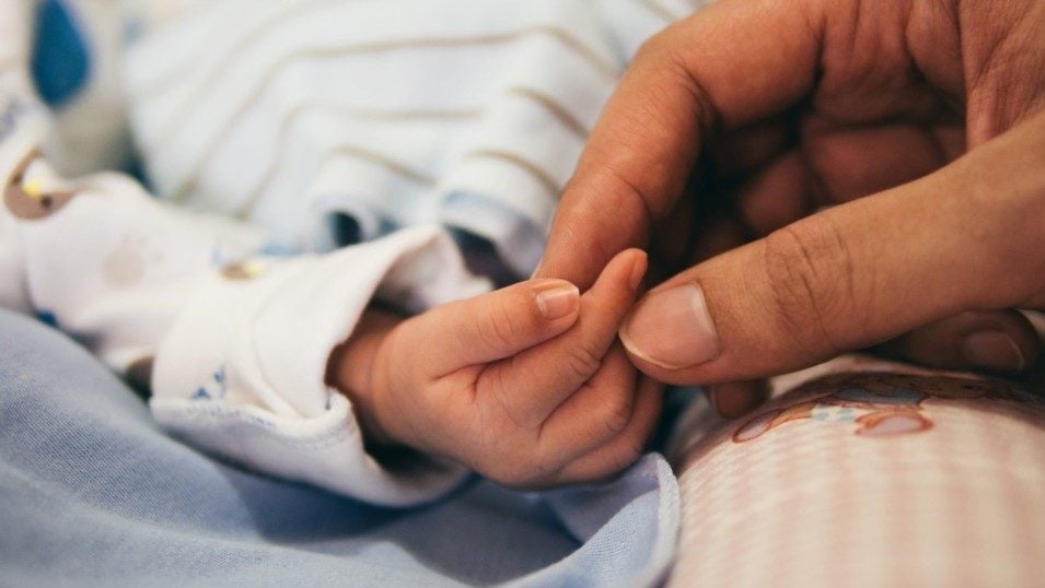 Hogares de Belén busca sumar nuevas familias para dar tránsito a bebés en situación de vulnerabilidad