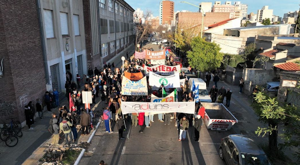 Movilización universitaria: “Más que una falta de atención, parece un castigo”