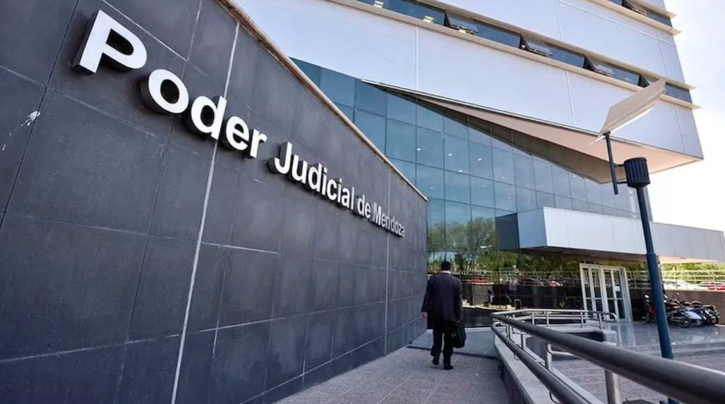 Un pastor evangélico confesó que abusó de una adolescente de 15 años, pero quedó libre