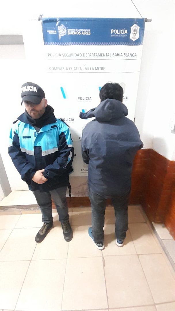 Allanamiento positivo en Arango al 1900: secuestran arma de fuego y un motor adulterado