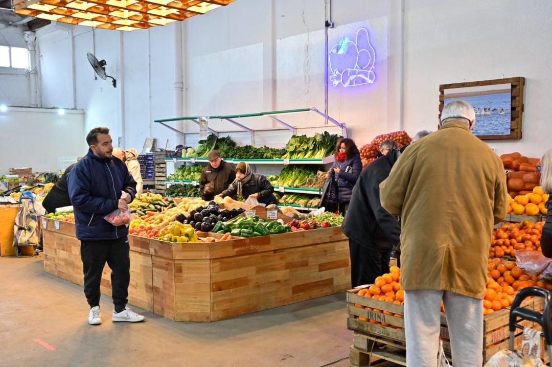 Domingo con arte, sabores y juegos en el paseo portuario