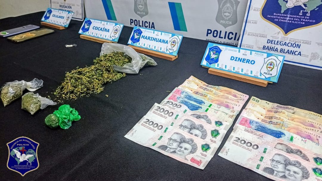 Cayó con casi 400 gramos de cocaína en un control vial y allanaron su casa en avenida La Plata la 800