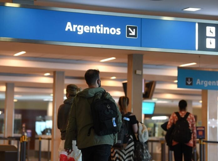 El Gobierno estudia un IVA diferencial para el turismo, que siente el impacto de la crisis