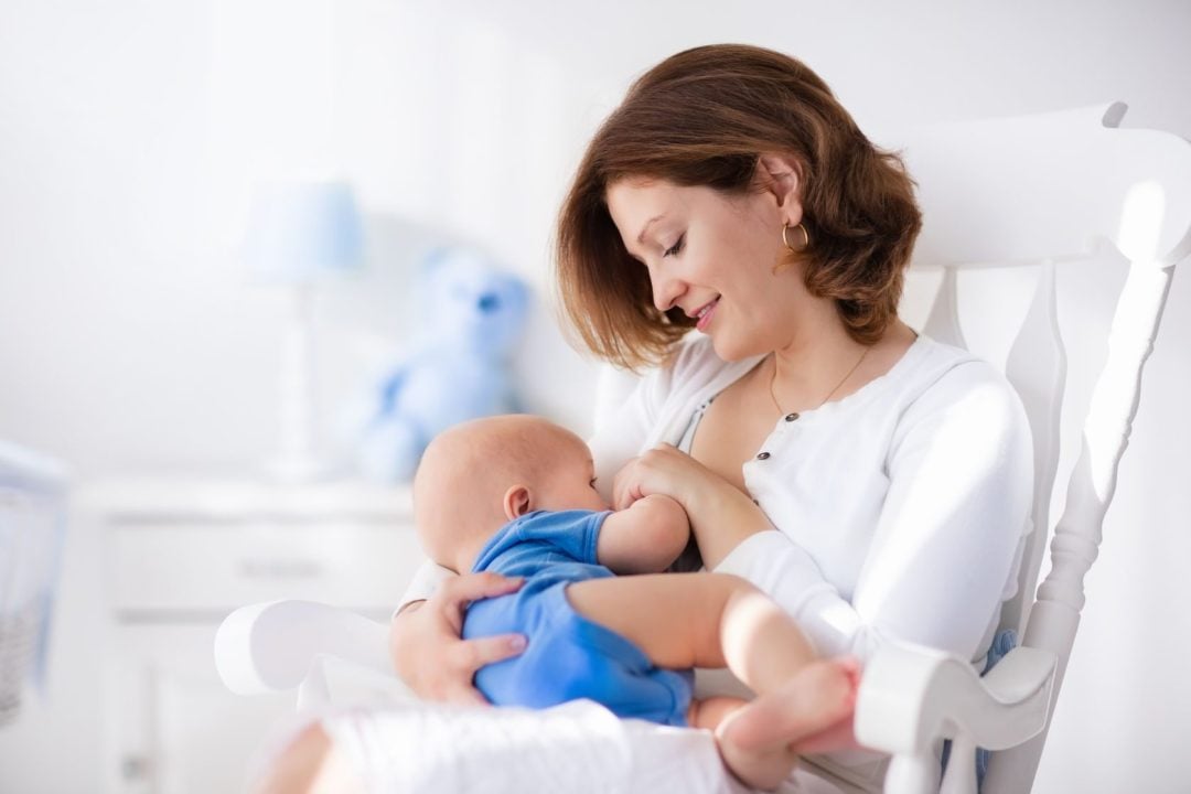 Solo la mitad de los niños hasta 6 meses fueron alimentados con leche materna