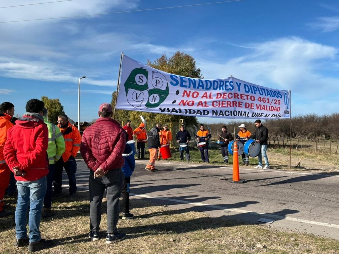 “El administrador brilla por su ausencia”: Vialidad nacional paralizada y en estado de alerta