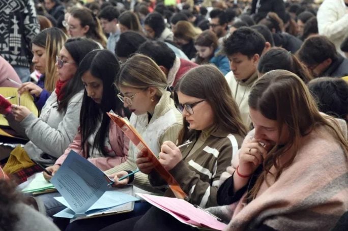 Examen de residencias médicas: desde 2026 cada provincia tomará y financiará la prueba