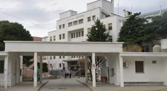 Un hombre fue atacado a ladrillazos después de discutir con un conductor que había atropellado a su perro
