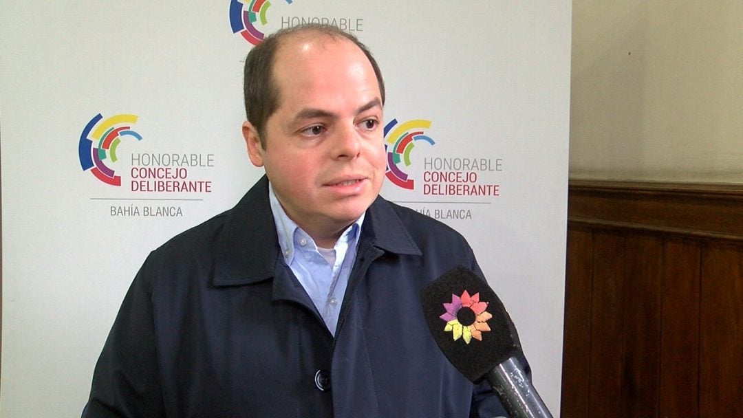 “Una herramienta más para los vecinos”: el Concejo debate la legalización de plataformas como Uber en Bahía