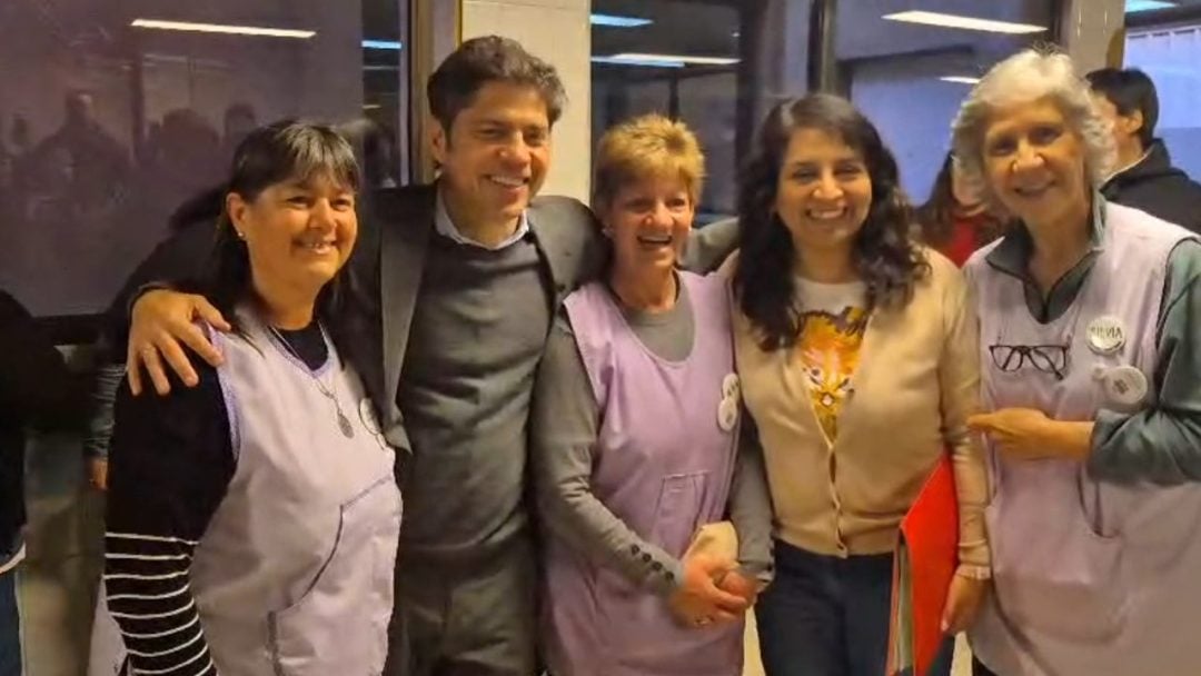 Axel Kicillof en el Penna: “Estar acá y verlo así al hospital, una emoción”