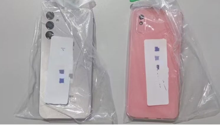 Una mujer llevó su celular a arreglar y el técnico descubrió que abusaba de su hija de 9 años: quedó detenida