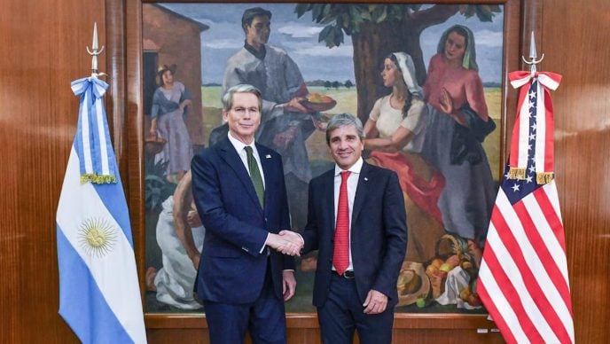 El secretario del Tesoro de EE.UU. confirmó que negocia con la Argentina un swap por US$20.000 millones