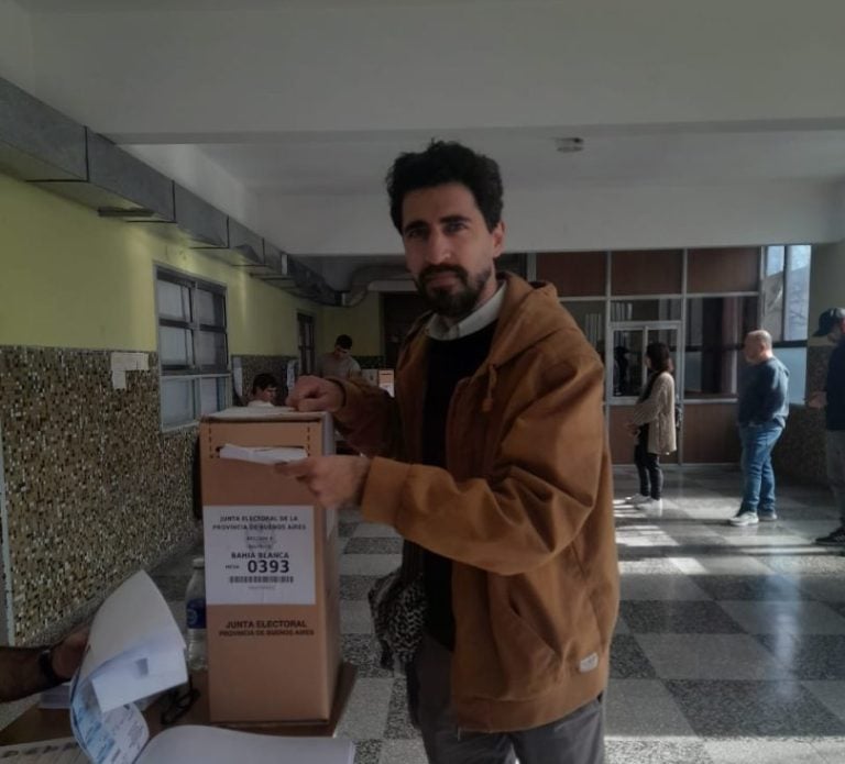 Los candidatos de Política Obrera votaron en Bahía Blanca y cuestionaron a los partidos tradicionales