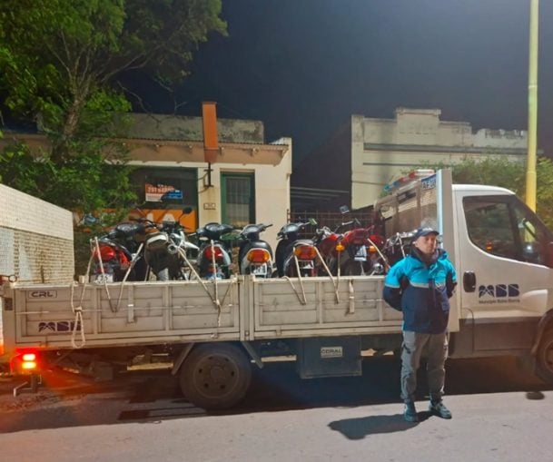 Cuatro personas demoradas y motos secuestradas por picadas clandestinas