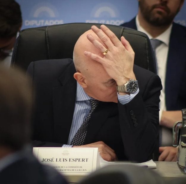José Luis Espert, más complicado: apareció un documento bancario que confirma el giro de Fred Machado