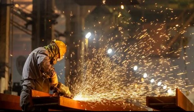 La Provincia en la era Javier Milei: caída de la cantidad de empleadores y de puestos de trabajo registrados