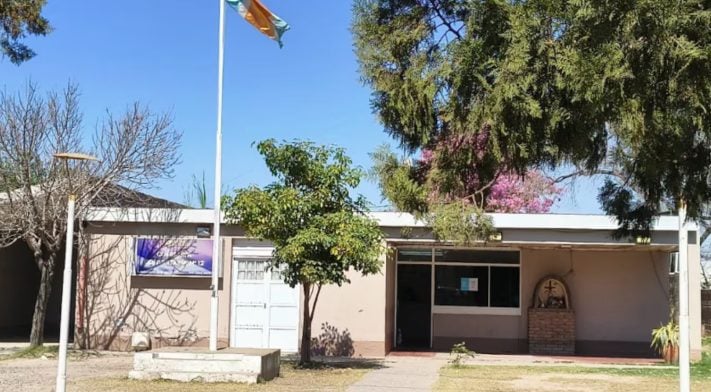 Fue a bailar y su exnovia le robó la moto: fingió haber perdido el ticket del estacionamiento para llevársela