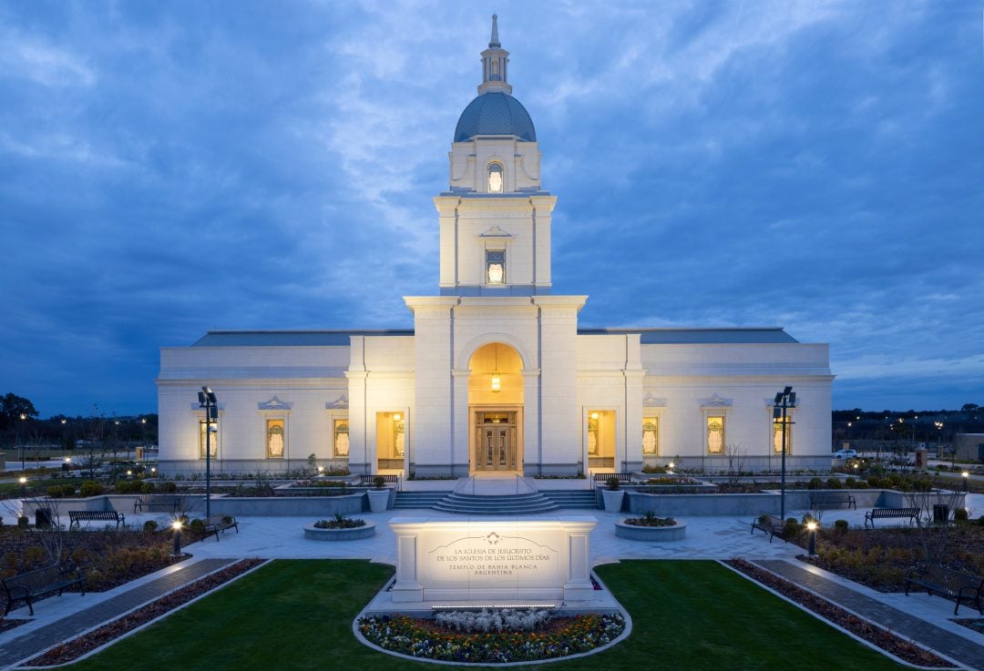 Cómo es por dentro el Templo Mormón de Avenida Cabrera