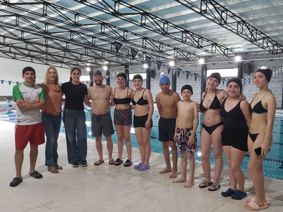 El Municipio de Villarino recibió a estudiantes de escuelas rurales en el Natatorio Municipal
