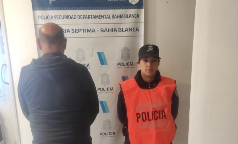 Intentó sobornar a la policía durante un operativo y terminó detenido