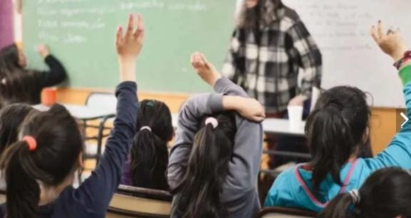 Confirman el piso de 190 días de clases en 2026 y anuncian mayor control de las horas escolares