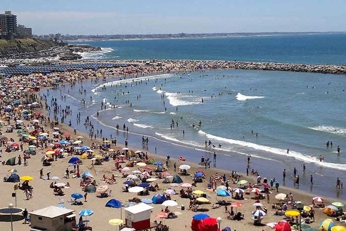 En diciembre comienzan a regir las multas por fumar en la playa