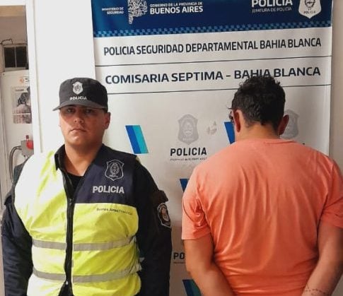 Otra vez los Flores: atraparon a dos hermanos con amplio prontuario tras robar en un comercio de Bahía Blanca