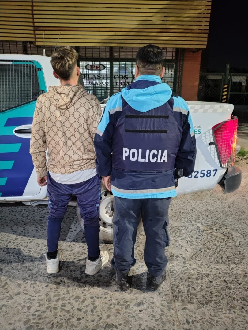 Atropelló y mató a un hombre con quien manetía un conflicto