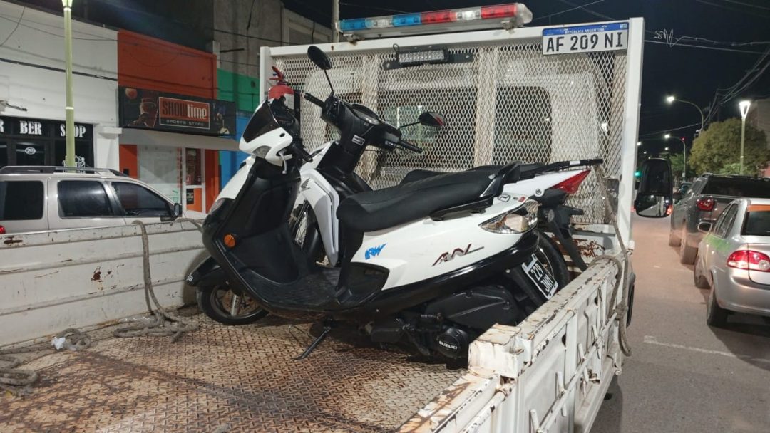 Aprehendido por violar una restricción perimetral