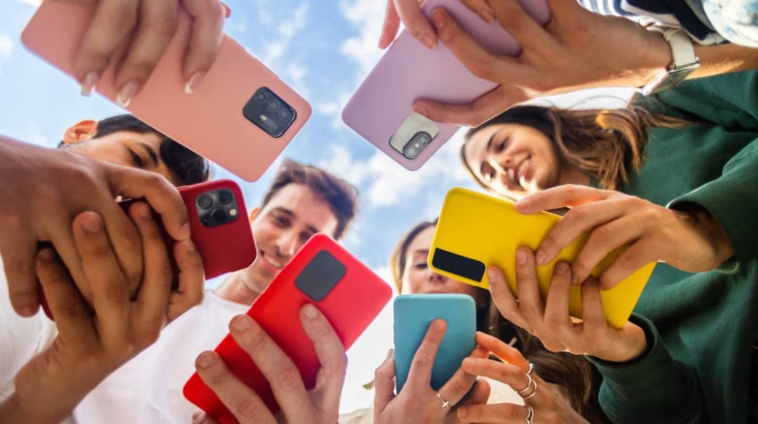 El Gobierno habilitó que adolescentes de 13 a 17 años puedan invertir en fondos de acciones, bonos y otros activos