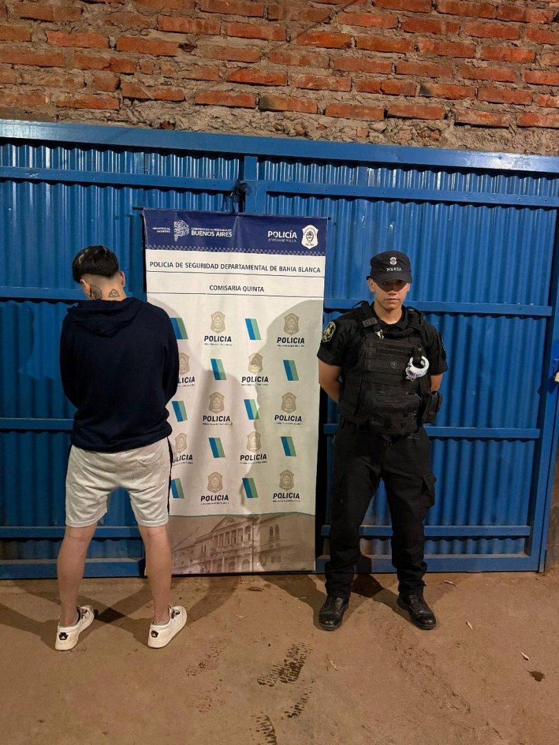 Persecución policial y tres aprehendidos tras fuga en un auto con pedido de secuestro