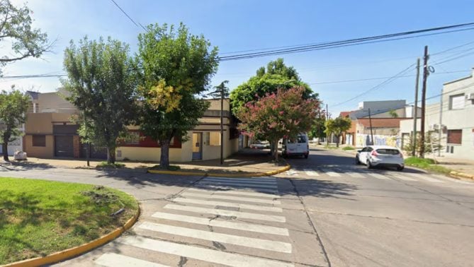 Violento robo en La Plata: le apuntaron en la panza a una embarazada para sacarle $2000 y un celular