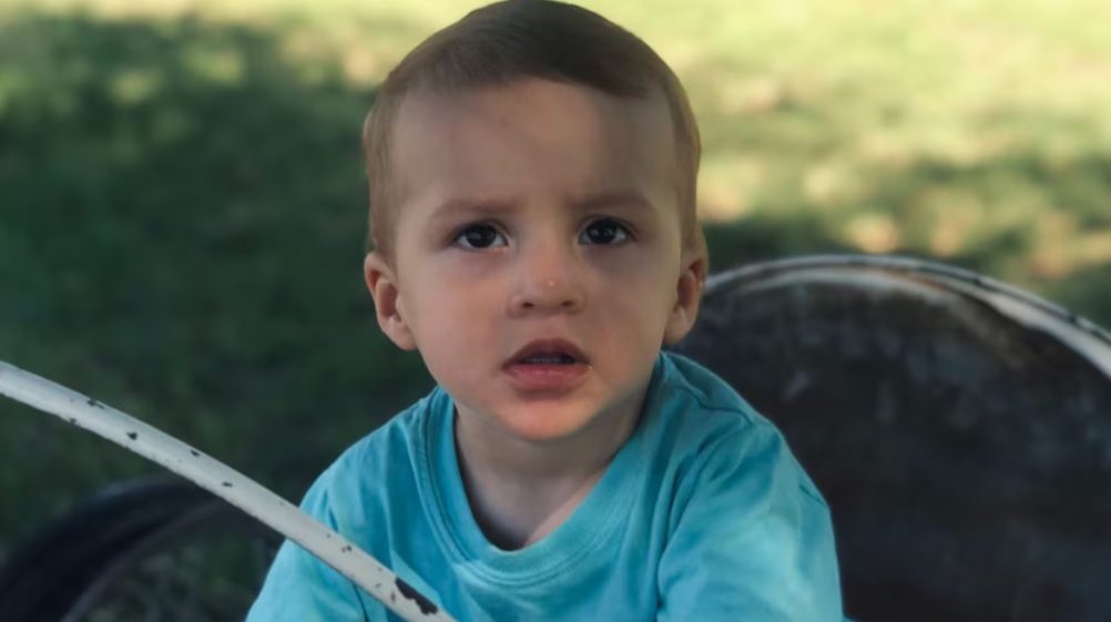 “Repartías alegría, amor y felicidad”: la despedida al nene que fue asesinado por su padre en Huangulén