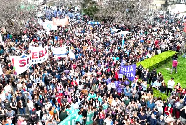 La marcha de la CGT contra la reforma afecta el servicio del transporte público de pasajeros