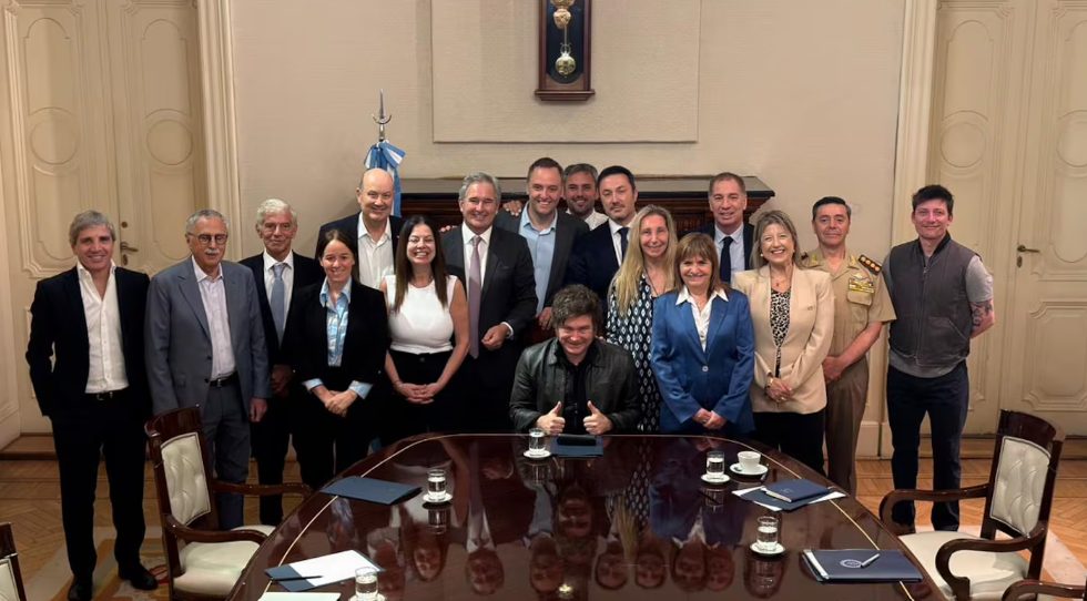 Tras las críticas de la CGT, el Gobierno insistió en que la reforma laboral no será retroactiva